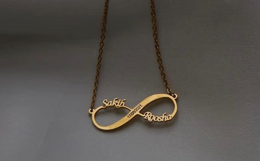 Infinity name necklace with Engraving